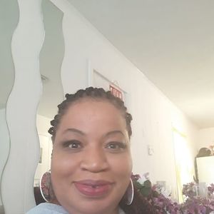 Meet your Posher, Dwanda